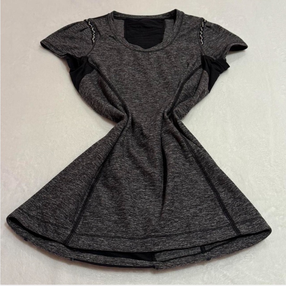 Vintage Deadstock Lululemon Gray Athletic Tee with Ruffle Detail